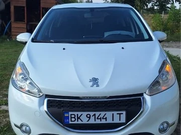 Авто Peugeot 208 2013 № 7983338