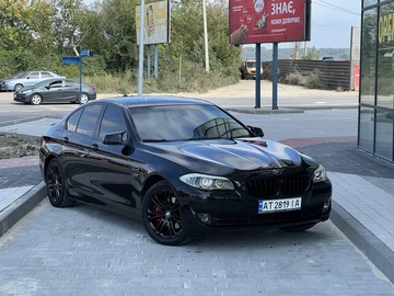 Авто BMW 5 Серия 2012 № 7983424