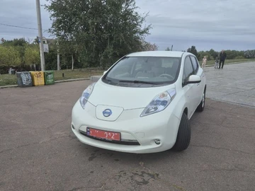 Авто Nissan Leaf 2012 № 7983470