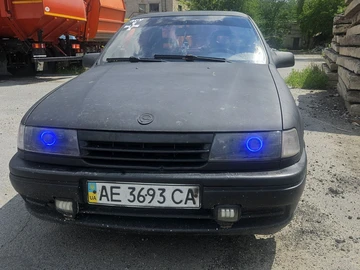 Авто Opel Vectra 1991 № 7983491