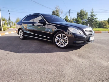 Авто Mercedes 220 2012 № 7983746