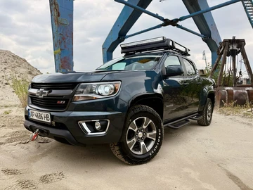 Авто Chevrolet Colorado 2019 № 7984000