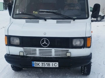 Авто Mercedes Mb 1995 № 7984014
