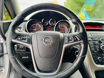Авто Opel Astra 2015 № 7984114