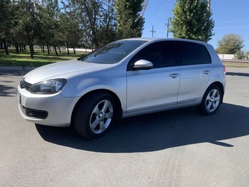 Авто Volkswagen Golf 2010 № 7984142