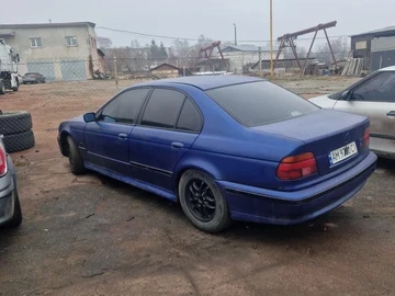 Авто BMW 5 Серия 1999 № 7984153