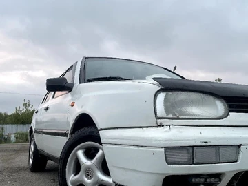 Авто Volkswagen Golf 1997 № 7984192