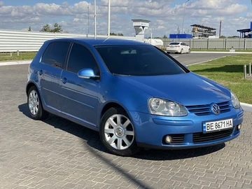 Авто Volkswagen Golf 2004 № 7984206
