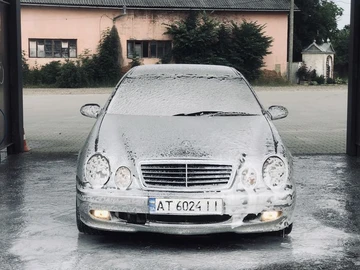 Авто Mercedes Clk Серия 2000 № 7984254