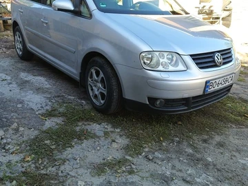 Авто Volkswagen Touran 2004 № 7984292