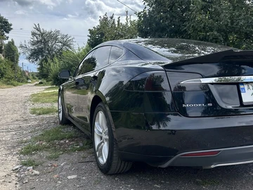 Авто Tesla Model S 2014 № 7984354