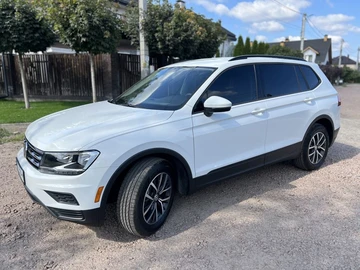 Авто Volkswagen Tiguan 2020 № 7984381