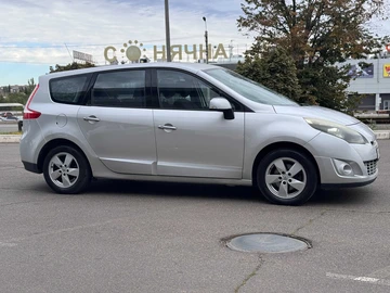 Авто Renault Grand Scenic 2010 № 7984466