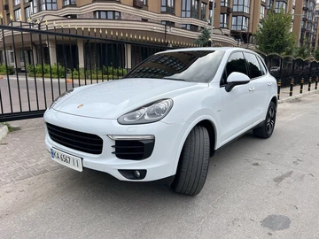 Авто Porsche Cayenne 2016 № 7984585