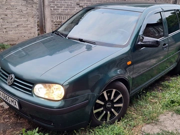 Авто Volkswagen Golf 1999 № 7984592