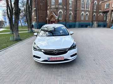 Авто Opel Astra 2018 № 7984686