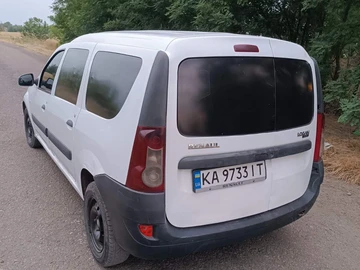 Авто Renault Logan 2010 № 7984798