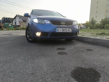 Авто KIA Cerato Forte  2009 № 7985349