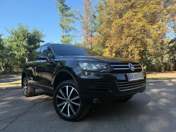 Авто Volkswagen Touareg 2012 № 7985361