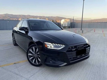 Авто Audi A4 2021 № 7985509