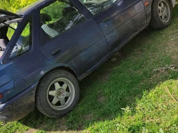 Авто Ford Escort 1996 № 7985550