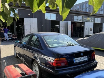 Авто BMW 5 Серия 1998 № 7985596