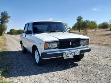 Авто ВАЗ 2107 1989 № 7986068