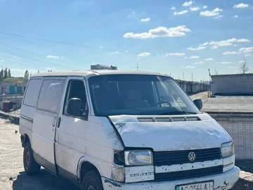 Авто Volkswagen Transporter 1995 № 7986072