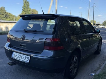 Авто Volkswagen Golf 1999 № 7986083