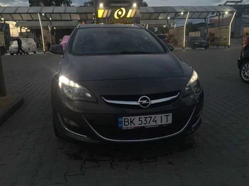Авто Opel Astra 2015 № 7986139