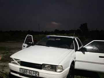 Авто Mazda 626 1986 № 7986211