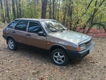 Авто ВАЗ 2109 1996 № 7986209
