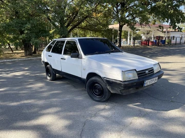 Авто ВАЗ 2109 1988 № 7986302