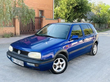 Авто Volkswagen Golf 1993 № 7986537