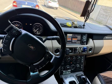 Авто Land Rover Range Rover 2010 № 7986754