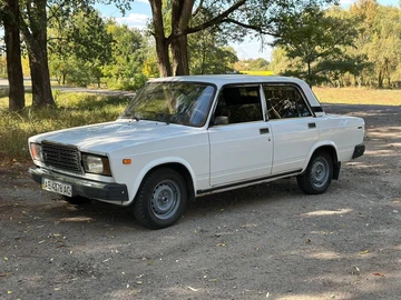 Авто ВАЗ 2107 2004 № 7986912