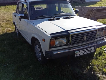 Авто ВАЗ 2107 1992 № 7987155