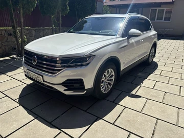 Авто Volkswagen Touareg 2019 № 7987182