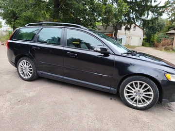 Авто Volvo V50 2008 № 7987230