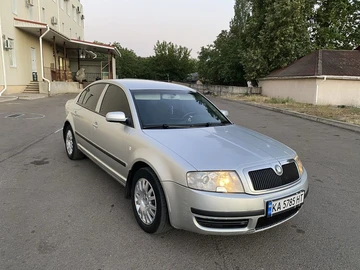 Авто Skoda Superb 2002 № 7987277