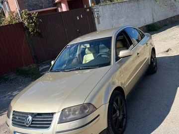 Авто Volkswagen Passat Sedan 2000 № 7987282
