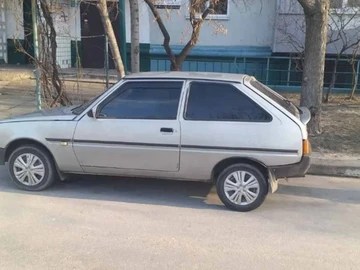 Авто ЗАЗ 1102 2000 № 7987478