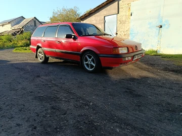 Авто Volkswagen Passat Hatchback 1994 № 7987493