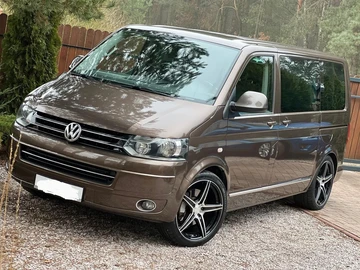 Авто Volkswagen Multivan 2010 № 7987588