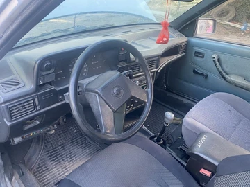 Авто Opel Kadett 1985 № 7987623