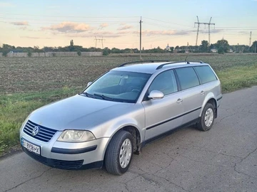 Авто Volkswagen Passat Variant 2004 № 7987630