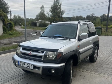 Авто Mitsubishi Pajero 2000 № 7987854