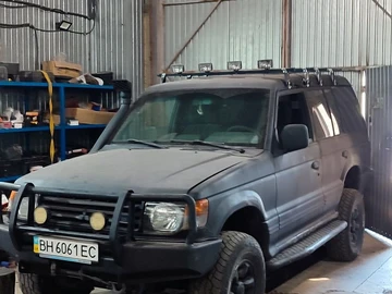 Авто Mitsubishi Pajero 1993 № 7987877