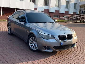 Авто BMW 5 Серия 2003 № 7988019