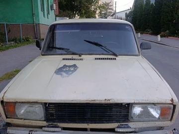 Авто ВАЗ 2105 1986 № 7988130